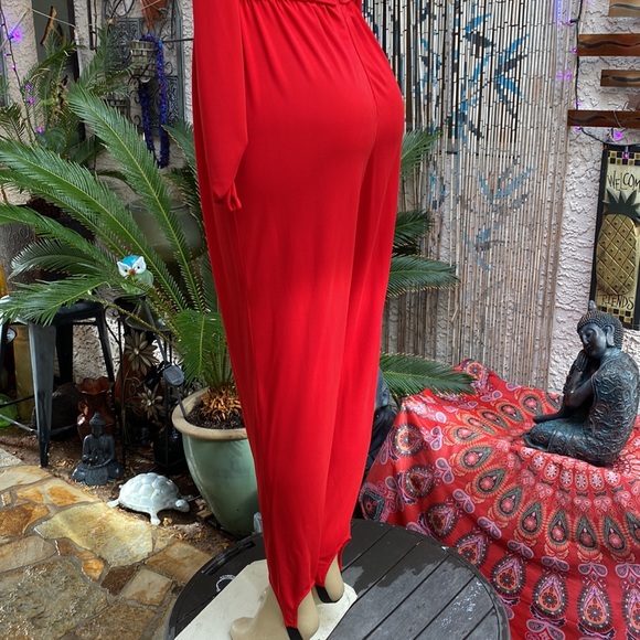 ♦️❤️♦️KAREN OKADA FOR DAVID HOWARD VINTAGE RED STIRRUPS JEWELED JUMPSUIT♦️❤️♦️ - Picture 5 of 9